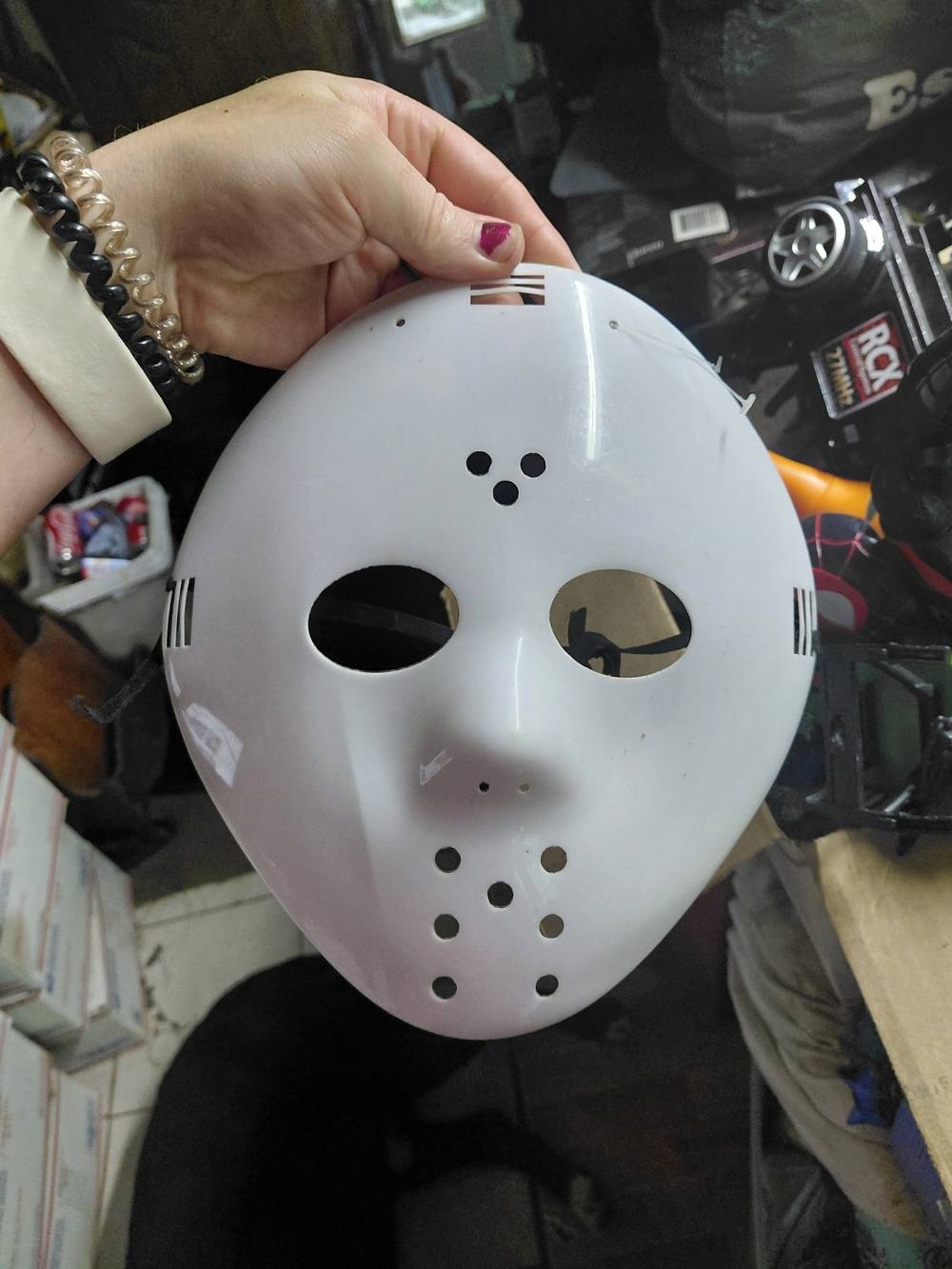 white plastic hockey mask classic costume accessory, Friday 13th Jason vorhees
